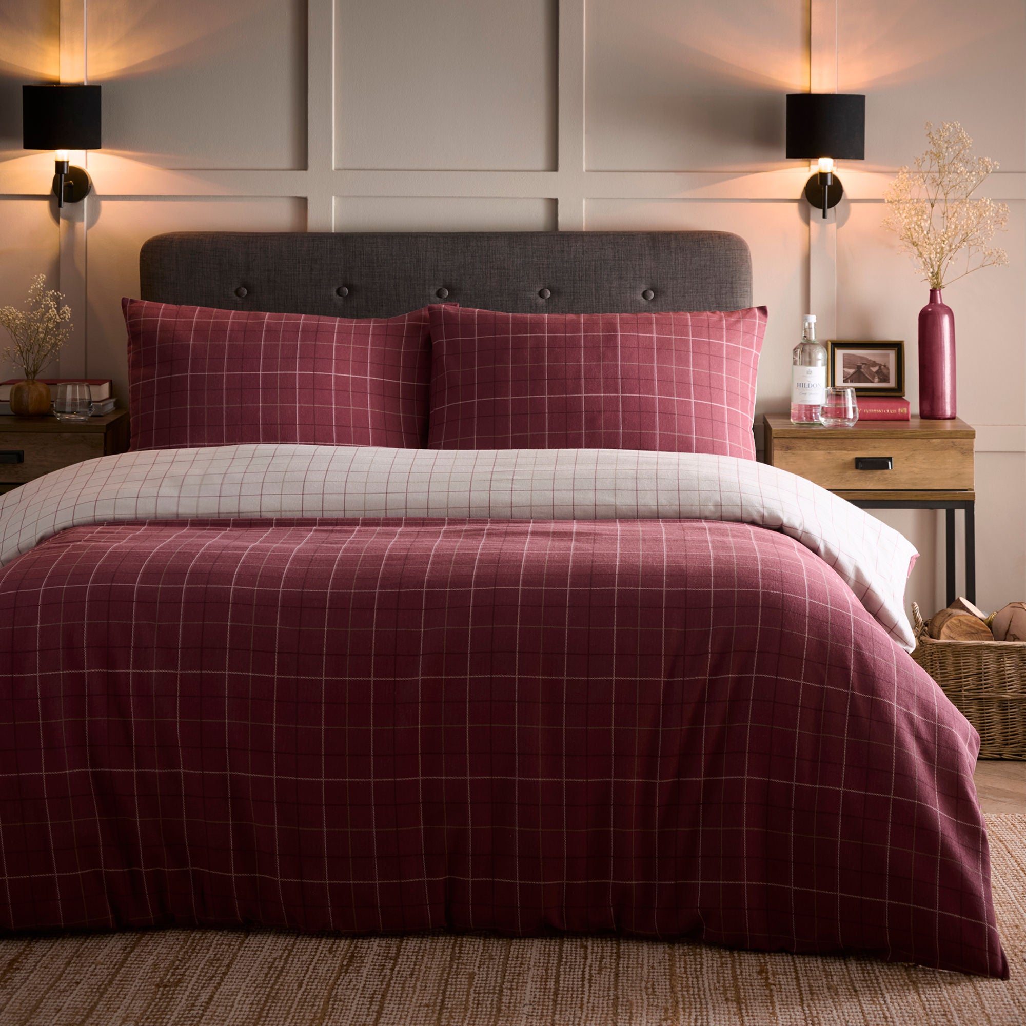Wynn Duvet Cover Set in Burgundy - Duvet Cover Set - Dreams & Drapes