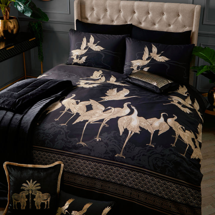 Kireina Duvet Cover Set by Laurence Llewelyn-Bowen in Black/Gold - Duvet Cover Set - Laurence Llewelyn-Bowen