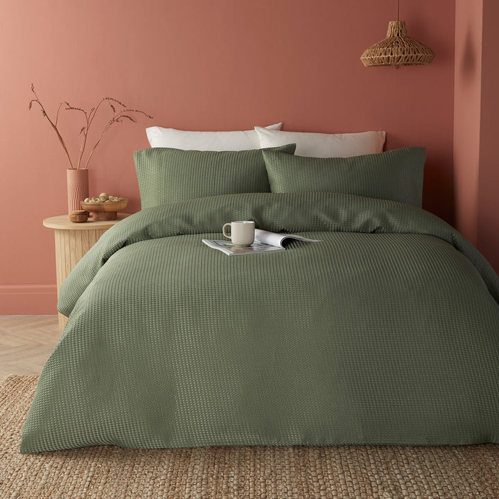 Lindly Duvet Cover Set by Serene in Dark Green - Duvet Cover Set - Serene