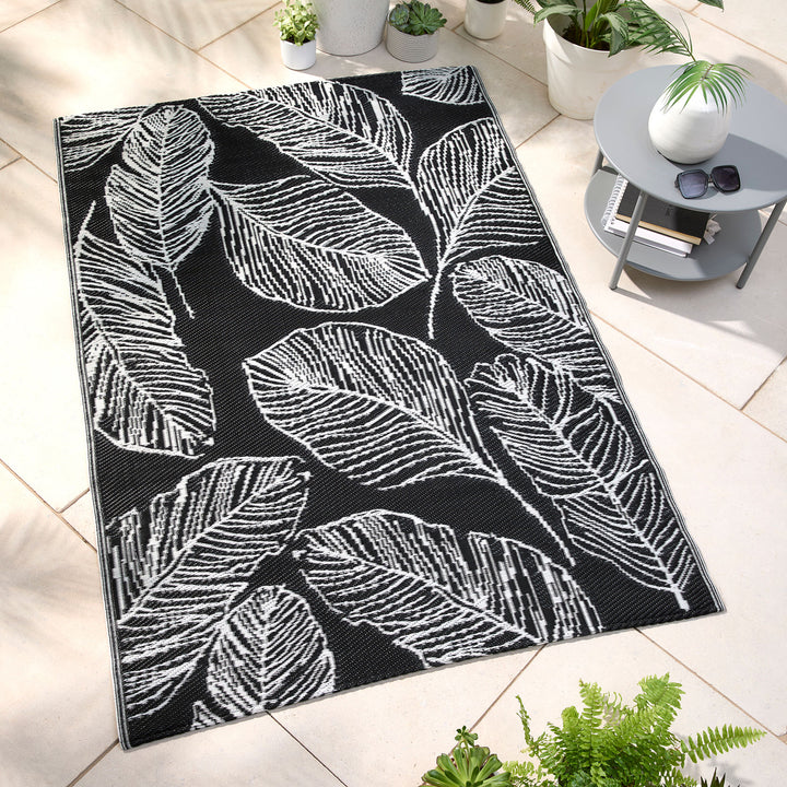 Matteo Outdoor Rug by Fusion in Black 120 x 170cm