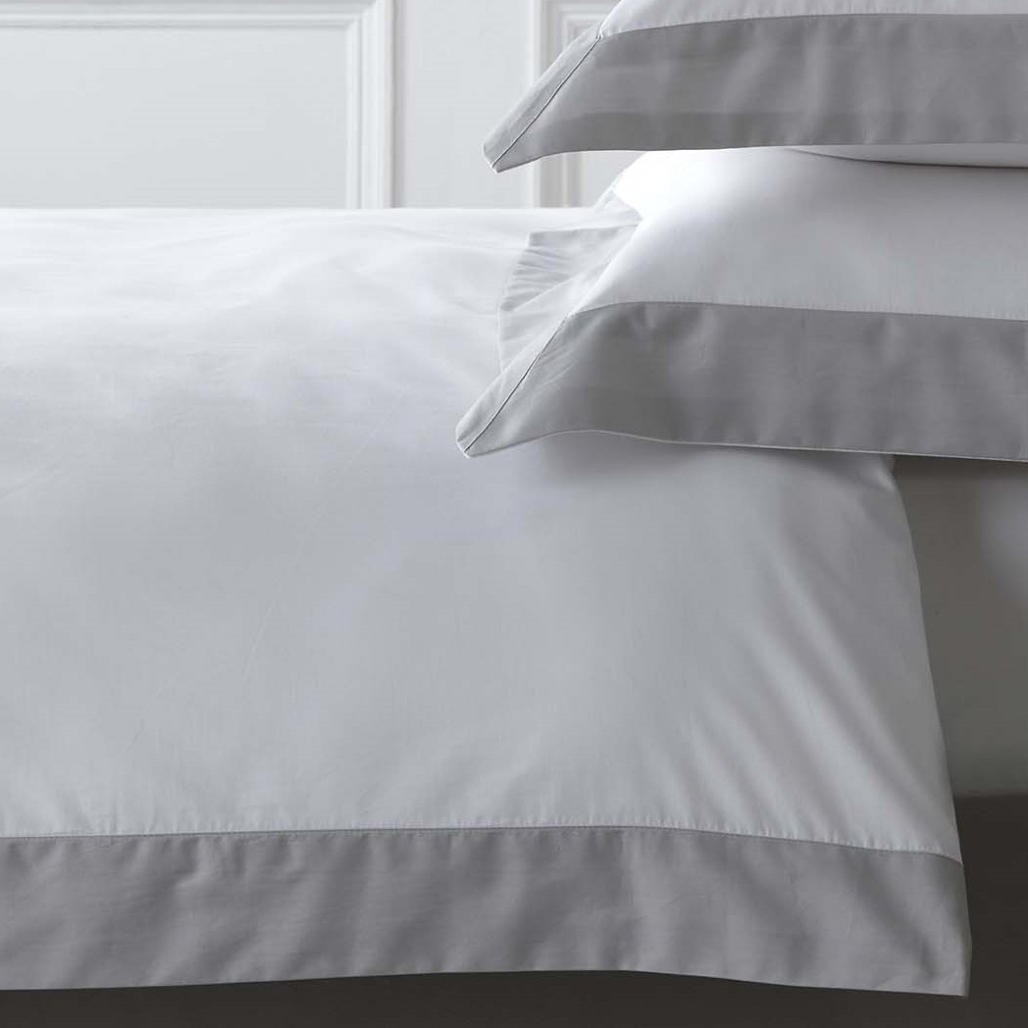 Oxford Edge Duvet Cover Set by Appletree Boutique in White - Duvet Cover Set - Appletree Boutique