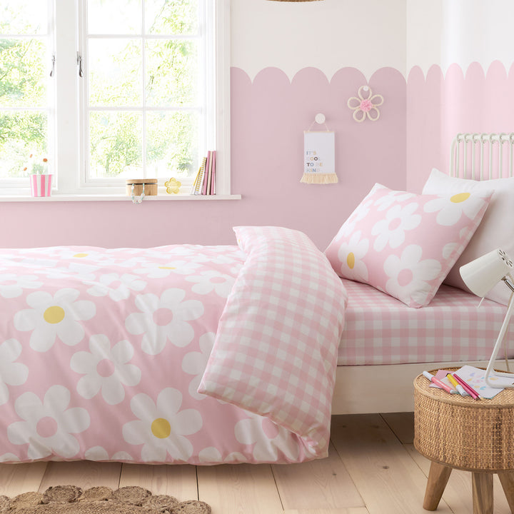 Retro Daisy Duvet Cover Set by Bedlam in Pink