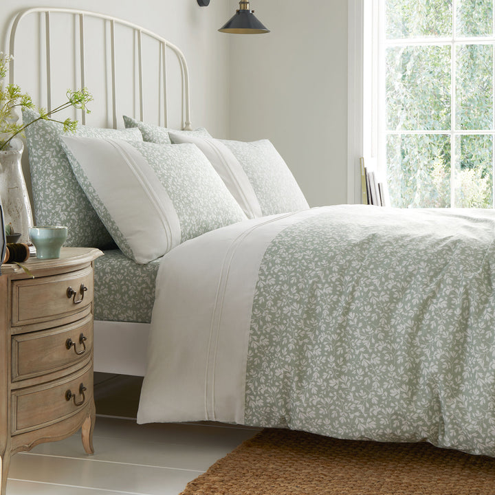 Tess Duvet Cover Set by Dreams & Drapes Decorative in Green